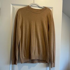 GAP Men's Crewneck Sweater in Camel